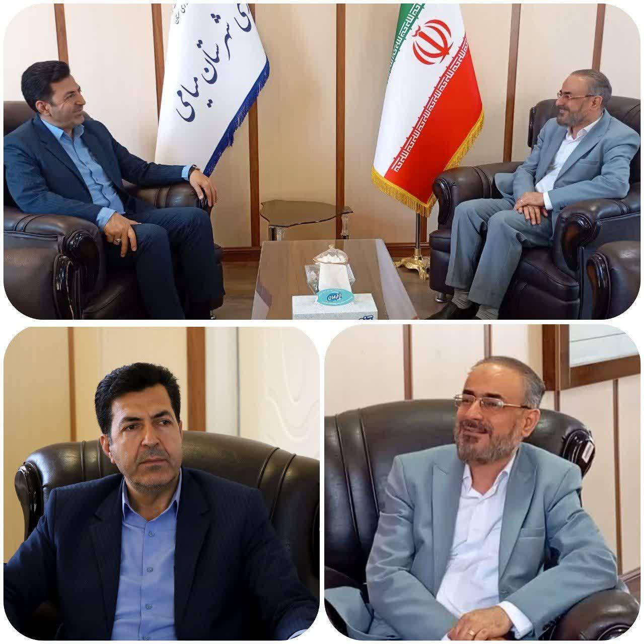  ملاقات بافرماندار میامی ودیدار با کارکنان فرمانداری